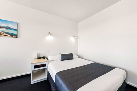 Coach House Launceston - Australian Directory 19