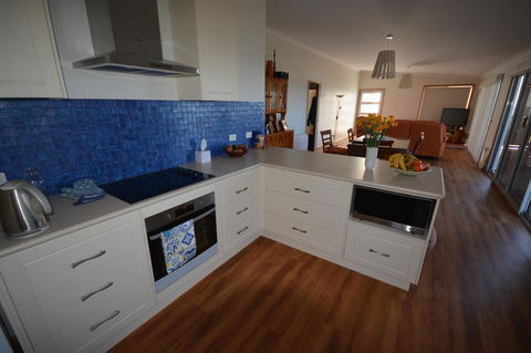 Seascape Beach House - Australian Directory 2