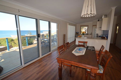 Seascape Beach House - Australian Directory 3