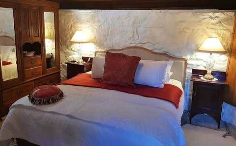 Orford's Sanda House B&B - Australian Directory 27