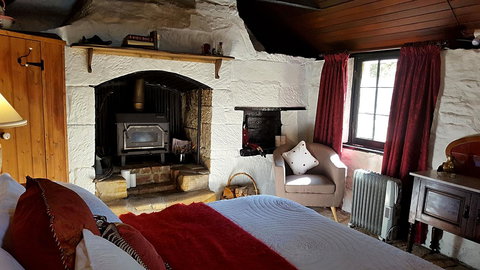 Orford's Sanda House B&B - Australian Directory 26