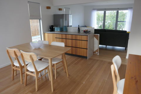 Rosevears Hotel - Australian Directory 3