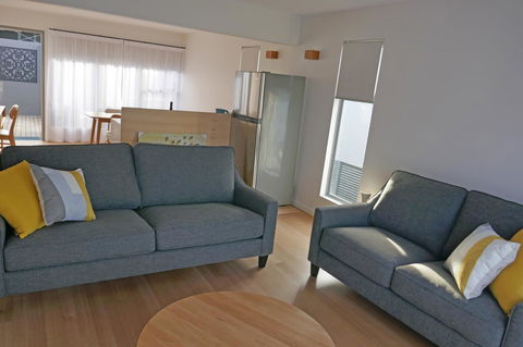 Rosevears Hotel - Australian Directory 5