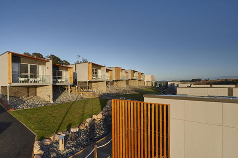 Rosevears Hotel - Australian Directory 9
