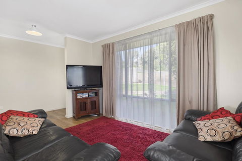 Mirramar House - Australian Directory 12