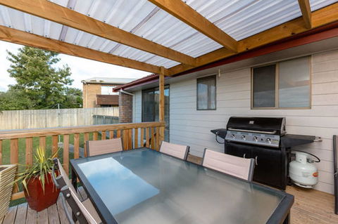 Mirramar House - Australian Directory 5