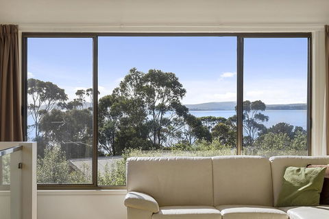 Mirramar House - Australian Directory 2