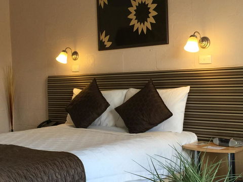Balmoral On York - Australian Directory 32