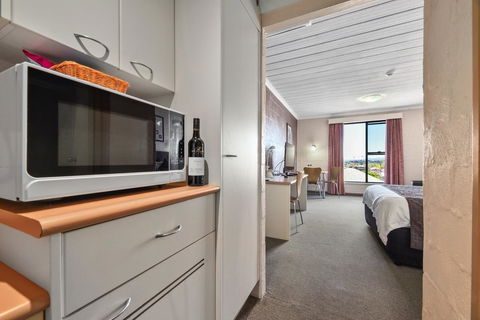 Balmoral On York - Australian Directory 7