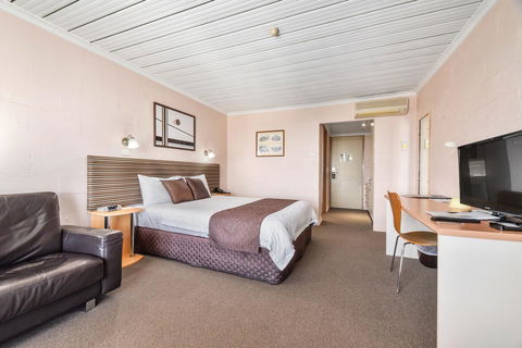 Balmoral On York - Australian Directory 9