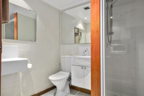 Balmoral On York - Australian Directory 10