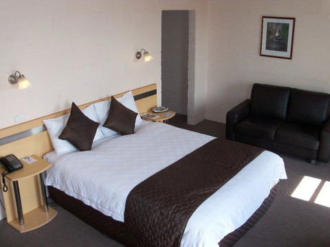 Balmoral On York - Australian Directory 31
