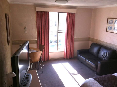 Balmoral On York - Australian Directory 33