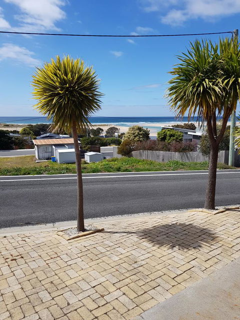 Blue Seas Holiday Villas - Australian Directory 7