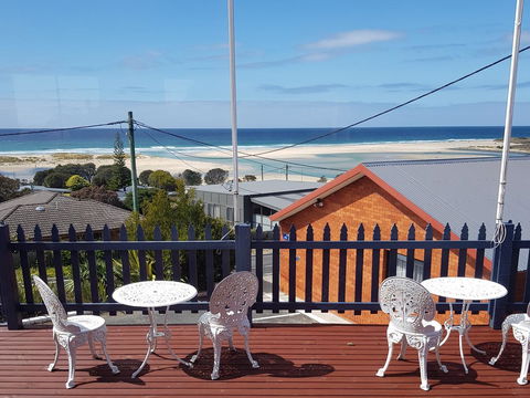 Blue Seas Holiday Villas - Australian Directory 4