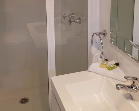 Blue Seas Holiday Villas - Australian Directory 19