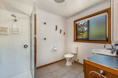 Southern Beaches Holiday House - Australian Directory 24