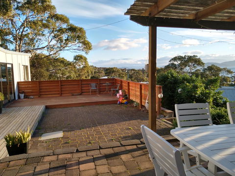 Southern Beaches Holiday House - Australian Directory 13