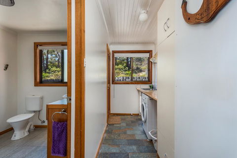 Southern Beaches Holiday House - Australian Directory 21