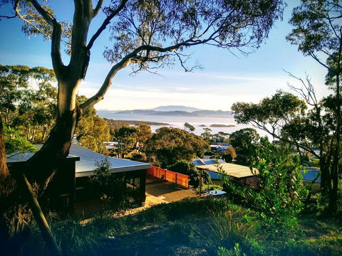 Southern Beaches Holiday House - Australian Directory 3