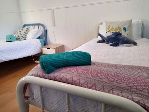 Southern Beaches Holiday House - Australian Directory 9