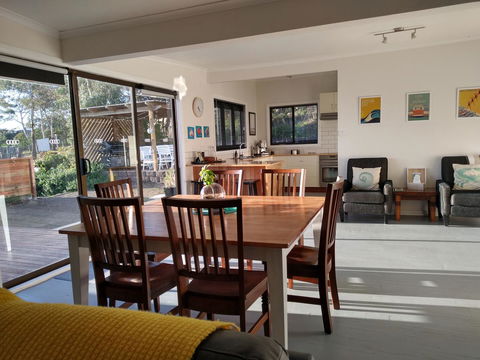 Southern Beaches Holiday House - Australian Directory 19
