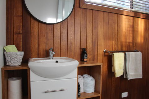 Southern Beaches Holiday House - Australian Directory 43