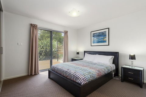 170 Hazards View Drive - Unit 2 - Australian Directory 7