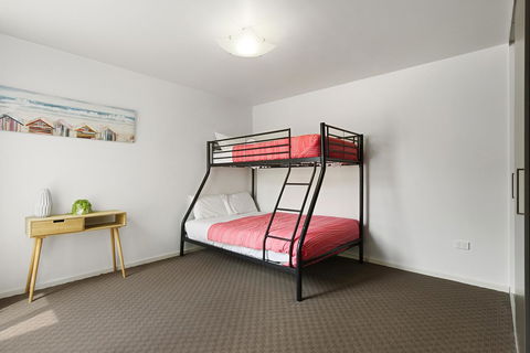 170 Hazards View Drive - Unit 2 - Australian Directory 8