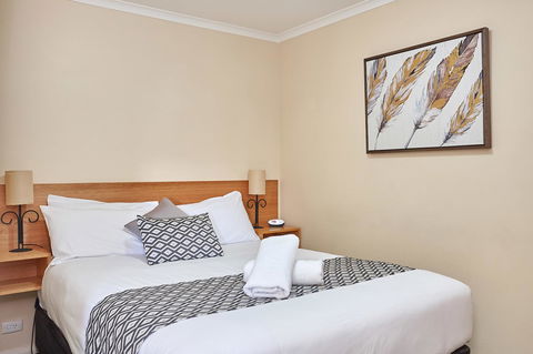 Elphin Motel & Serviced Apartments - Australian Directory 4