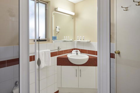 Elphin Motel & Serviced Apartments - Australian Directory 6