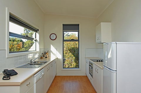 Driftwood Cottages - Australian Directory 19