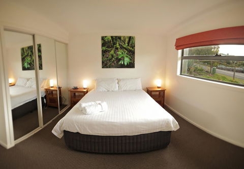 Driftwood Cottages - Australian Directory 8