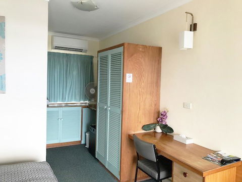 The Waterfront Wynyard - Australian Directory 32