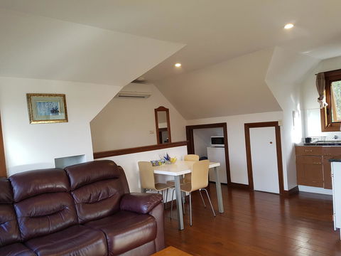 Riverside Studioâ˜†Privateâ˜† - Australian Directory 9