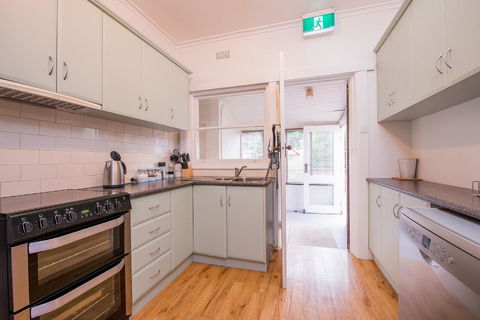 Jones On Wilson Boutique B&B - Australian Directory 24