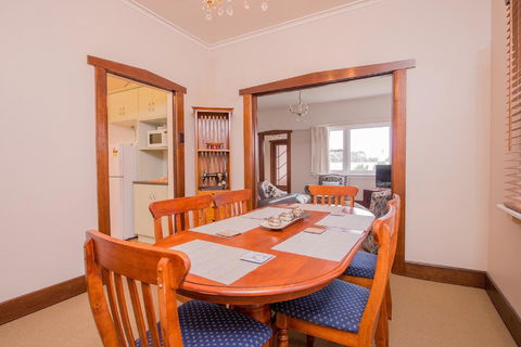 Jones On Wilson Boutique B&B - Australian Directory 28