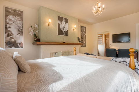 Jones On Wilson Boutique B&B - Australian Directory 0