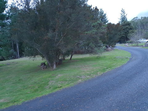 Roland B&B - Australian Directory 23