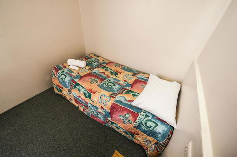 Parklane Motel - Australian Directory 26