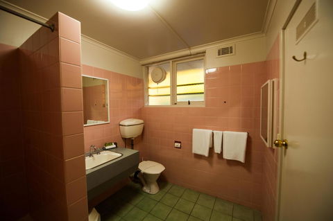 Parklane Motel - Australian Directory 6