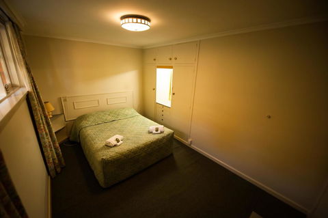 Parklane Motel - Australian Directory 7