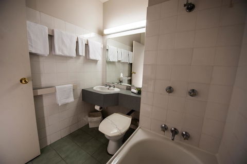 Parklane Motel - Australian Directory 21