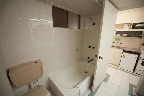 Parklane Motel - Australian Directory 29