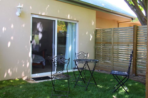 Richmond Coachmans Rest - Australian Directory 3