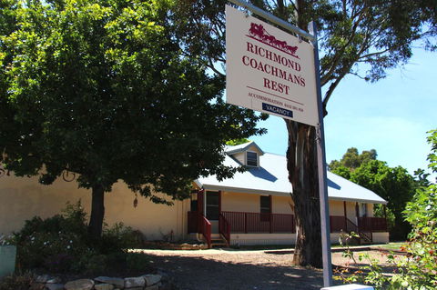 Richmond Coachmans Rest - Australian Directory 10
