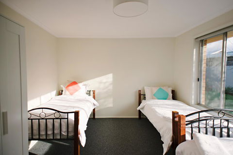 The Holiday Home People - Australian Directory 16