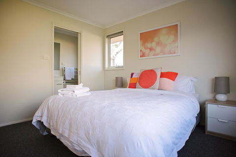 The Holiday Home People - Australian Directory 14