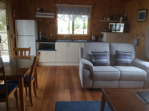 Swansea Cottages And Motel Suites - Australian Directory 42