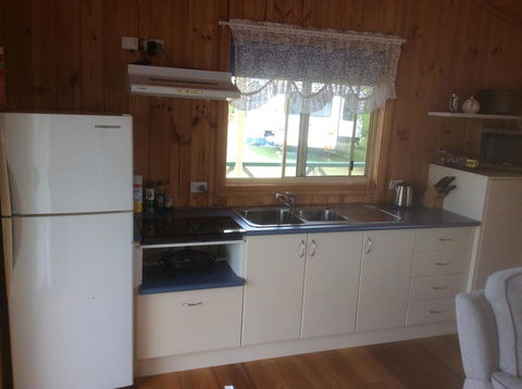 Swansea Cottages And Motel Suites - Australian Directory 41